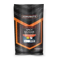 Sonubaits Spicy Sausage Halibut pelletek 900g/8mm